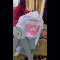 سرير اطفال مزود بجهاز mb3 أيضا هزاز بعدة سرعات 7